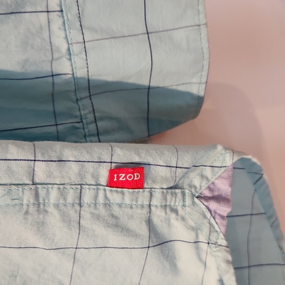 IZOD Men's Light Blue Shirt, Small - Picture 4 of 5